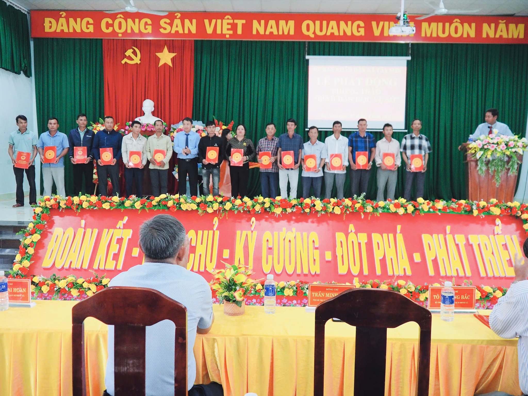 Xã Tây Sơn Phát động Phong trào "Bình dân học vụ số" và triển khai Tuần lễ "Bình dân học vụ số"